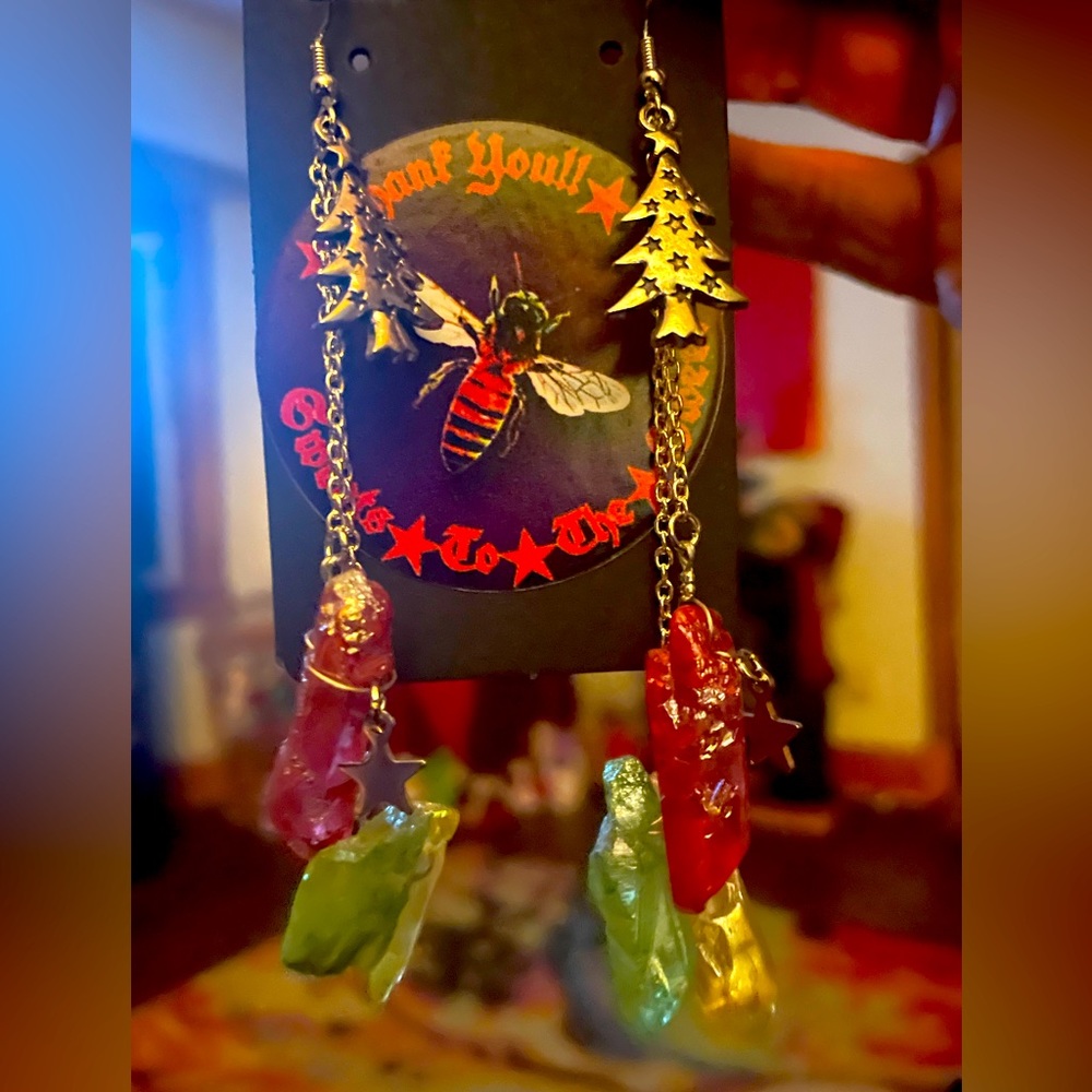 Christmas Tree Dangly Star & Titanium Quartz Crystals - Picture 3 of 3